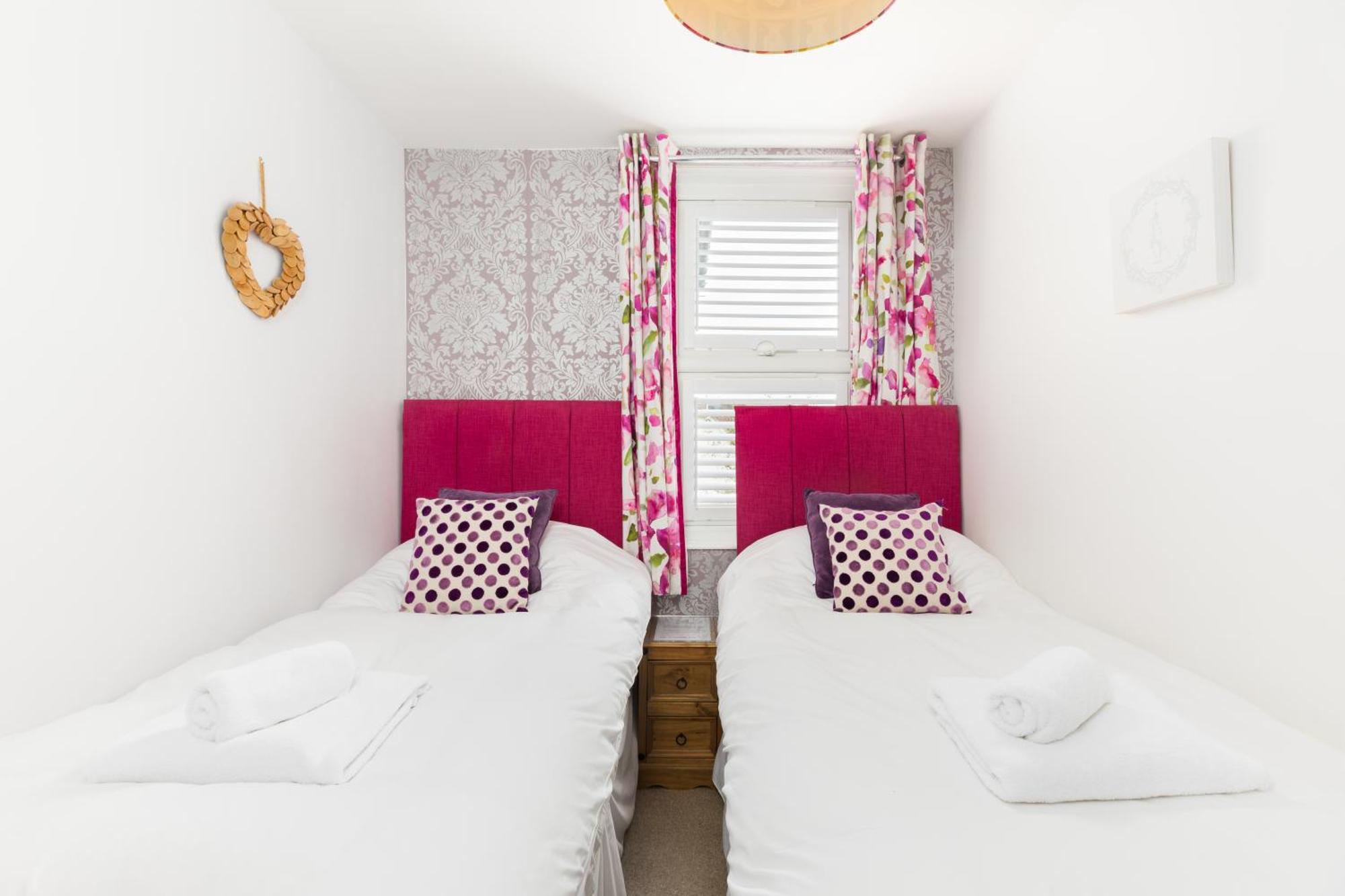 Arden Holiday Lettings Stratford-upon-Avon Exterior photo